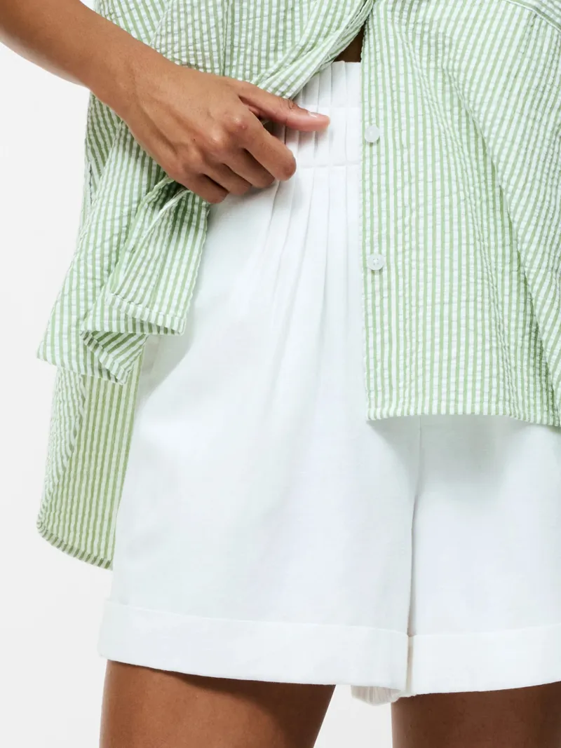 Versatile Casual Holiday Style Solid Color Loose Shorts