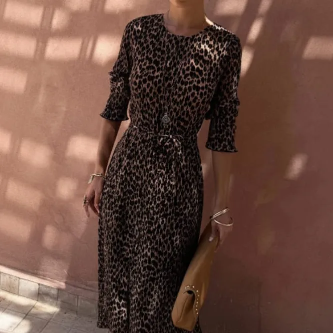 Versatile Classic Women's Casual Dress