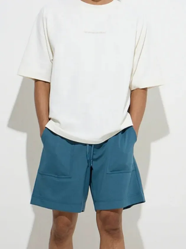 Solid Loose Mid-Waist Shorts