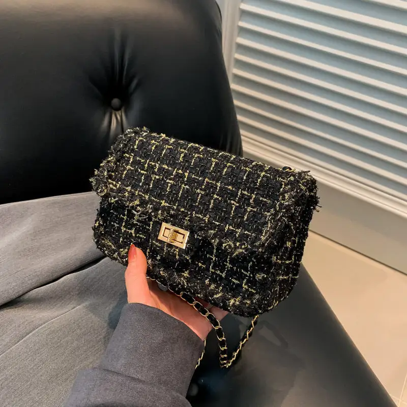Compact Chain Strap Square Shoulder Bag