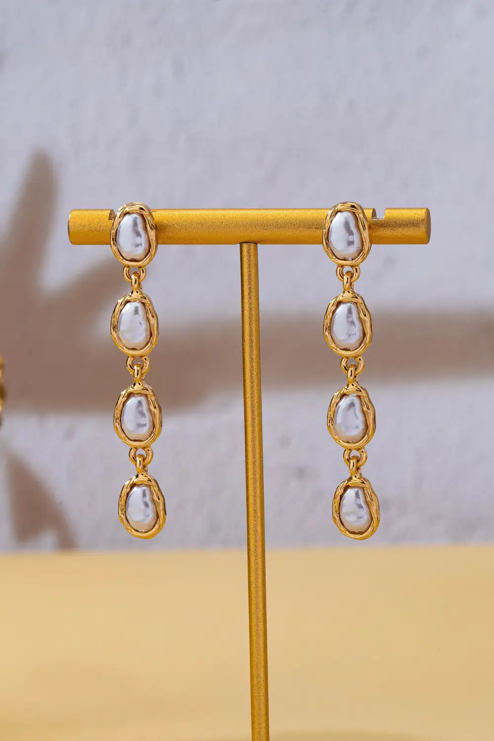 Organic Baroque Pearl Linear Drop