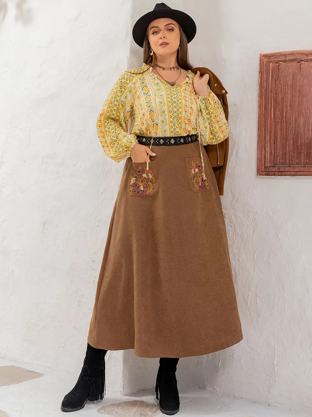 Softline Flexible Embroidered Skirt