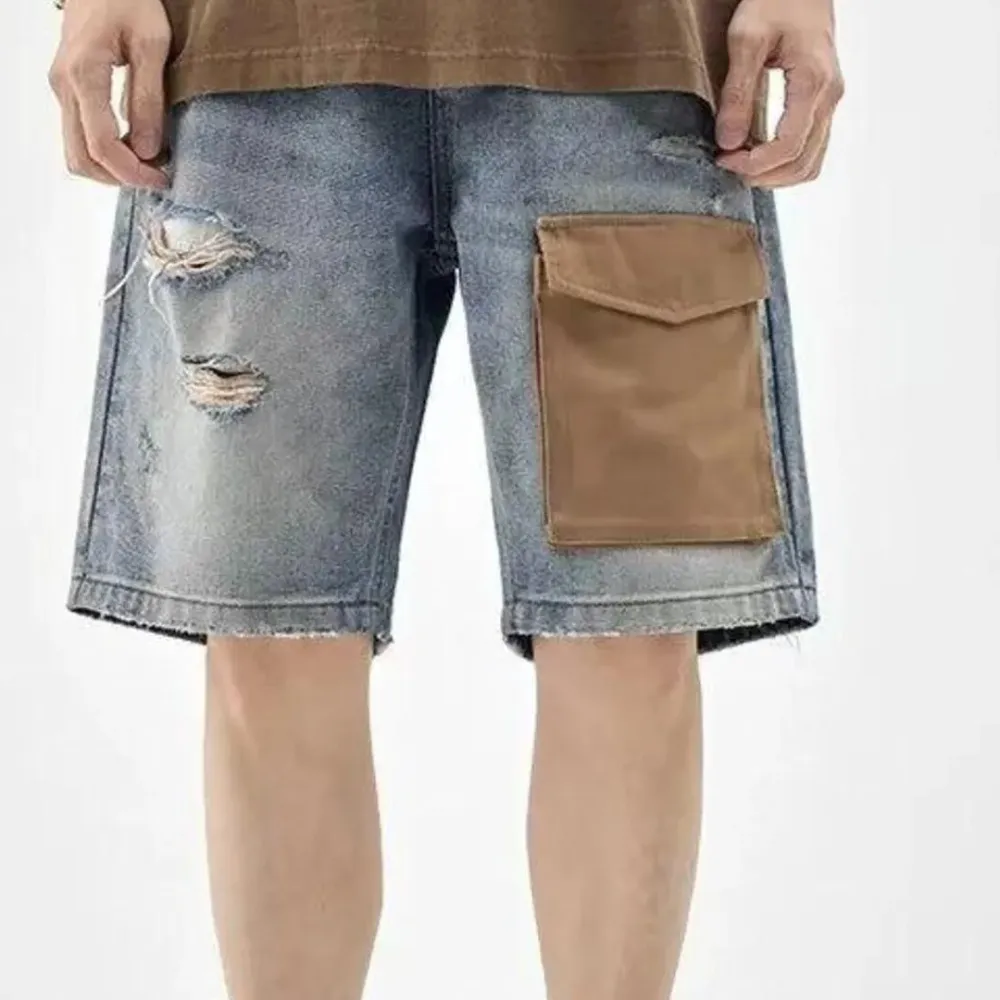 Utility Pocket Distressed Pocket Detail Washed Denim Shorts