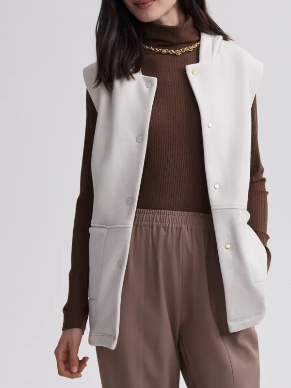 Elegant Sleeveless Buttoned Pocketed Sweatshirt