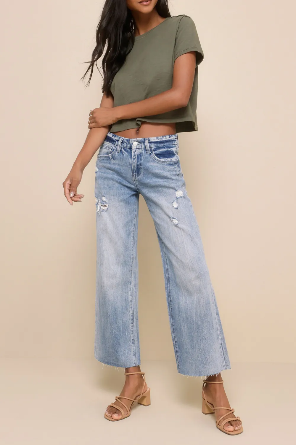 Light Wash Casual Style Mid-Rise Cropped Denim Jeans