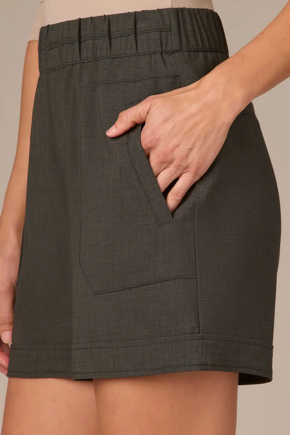 Pull On Banded Petite Shorts Patch Pockets