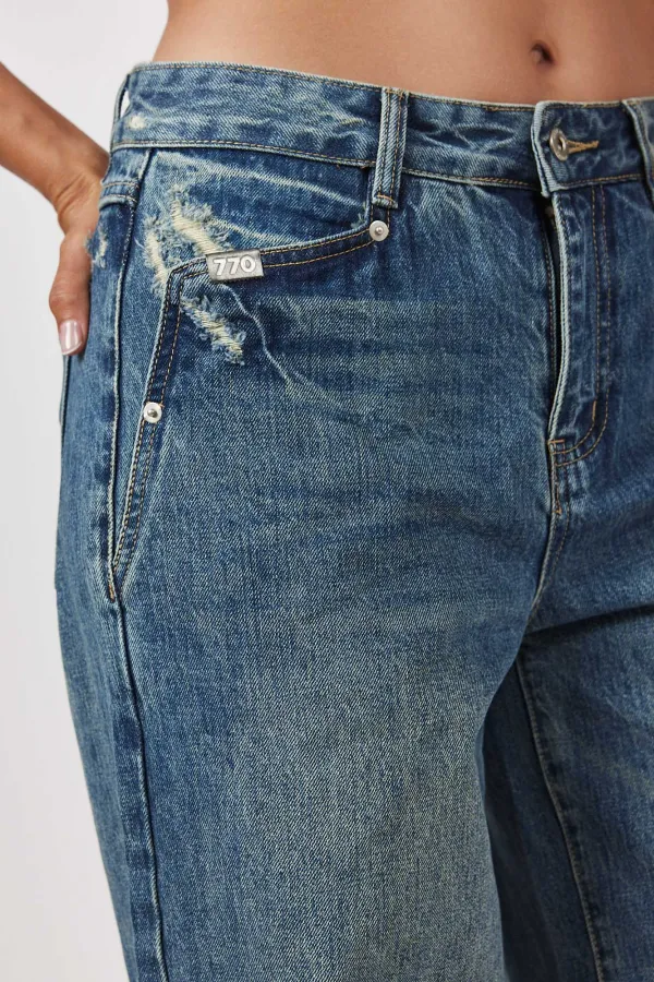 Pocketed Distressed Jeans