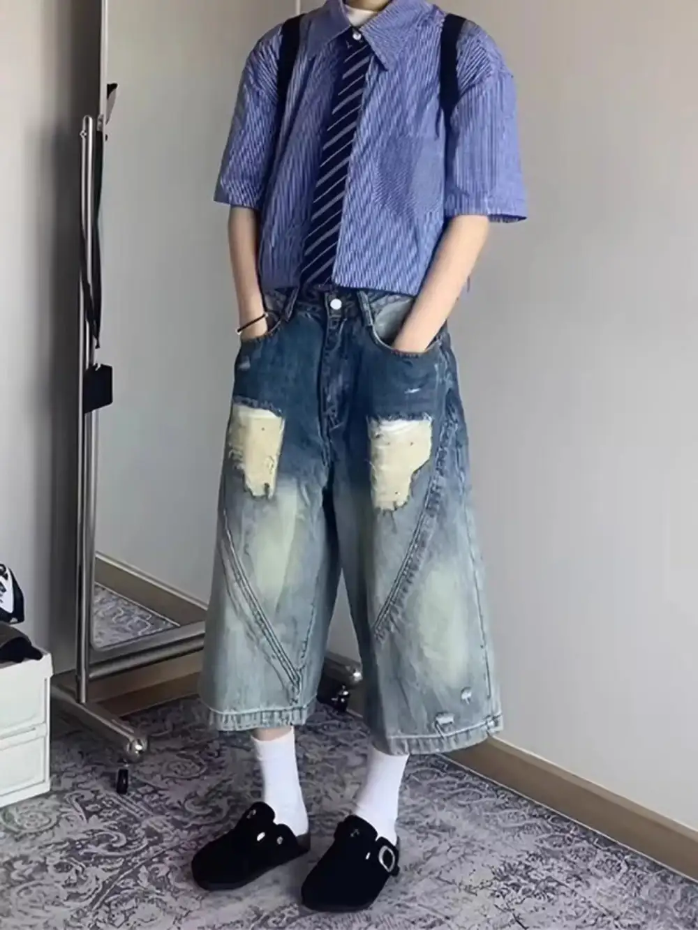 Men's Ripped Wide Leg Denim Shorts