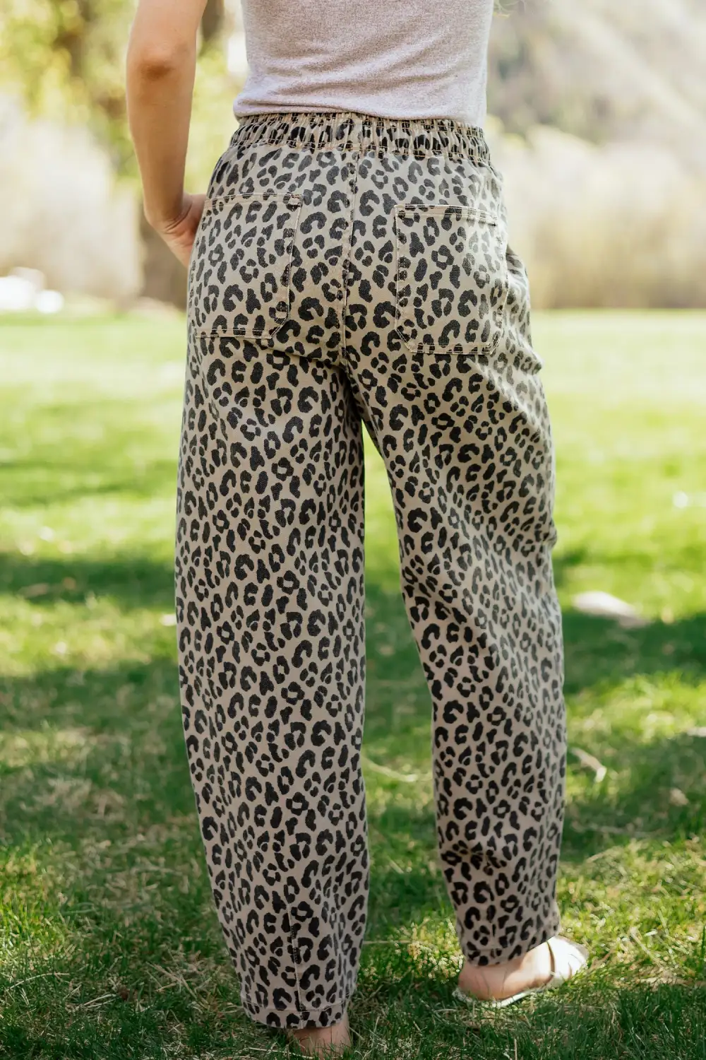 Women's Leopard Print Drawstring Elastic Waist Loose Denim Pants with Pockets