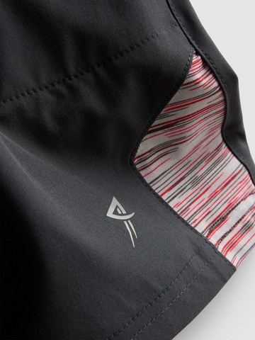 1.5-7yrs | Active T-Shirt and Shorts detail 3