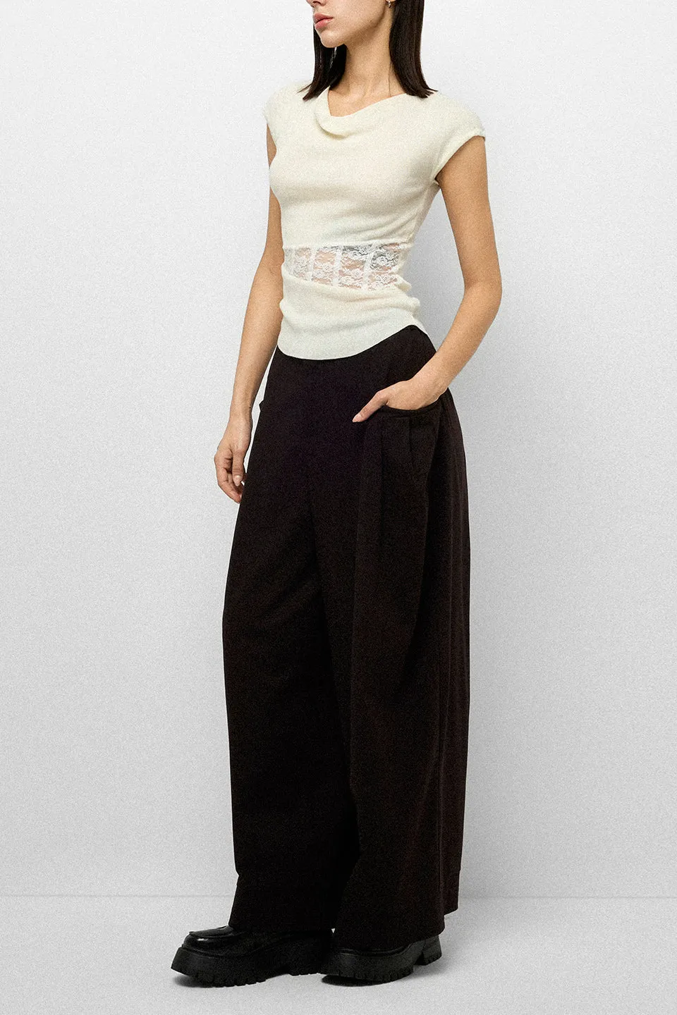 Wide-Leg Relaxed Pants