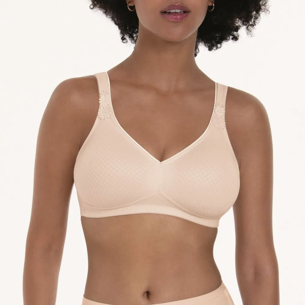 Women's Wireless Molded Seamless Jacquard Fuller Bust Bra