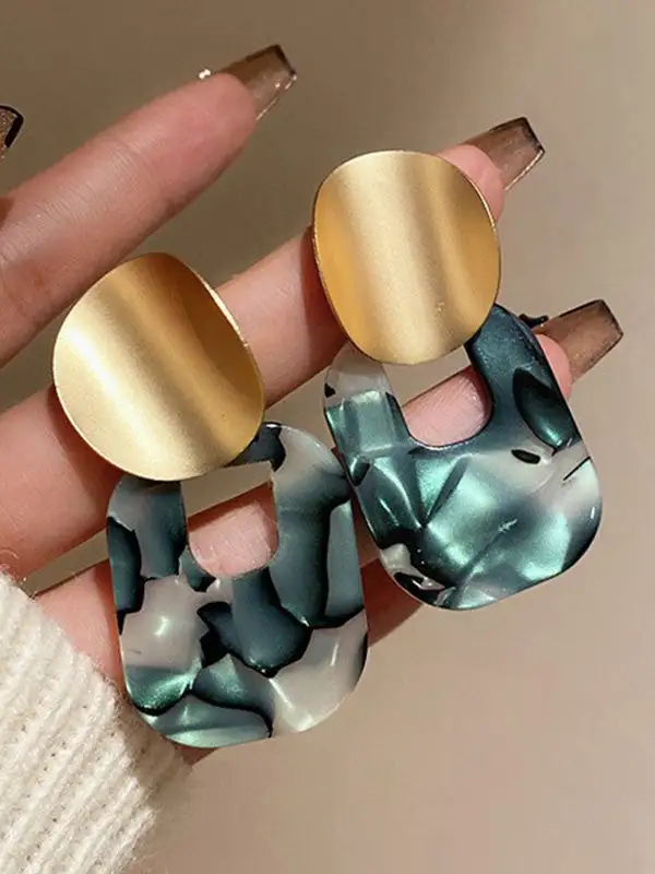 Graceful Sunburst Drop Earrings