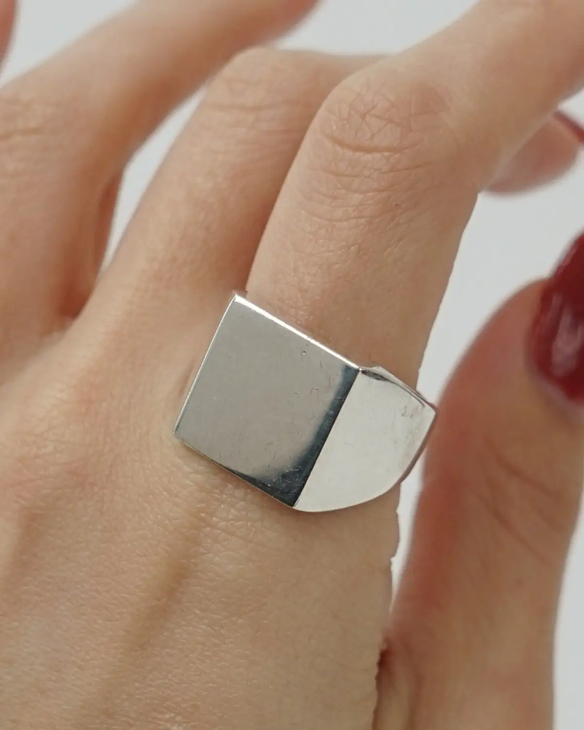 Minimal Signet Ring