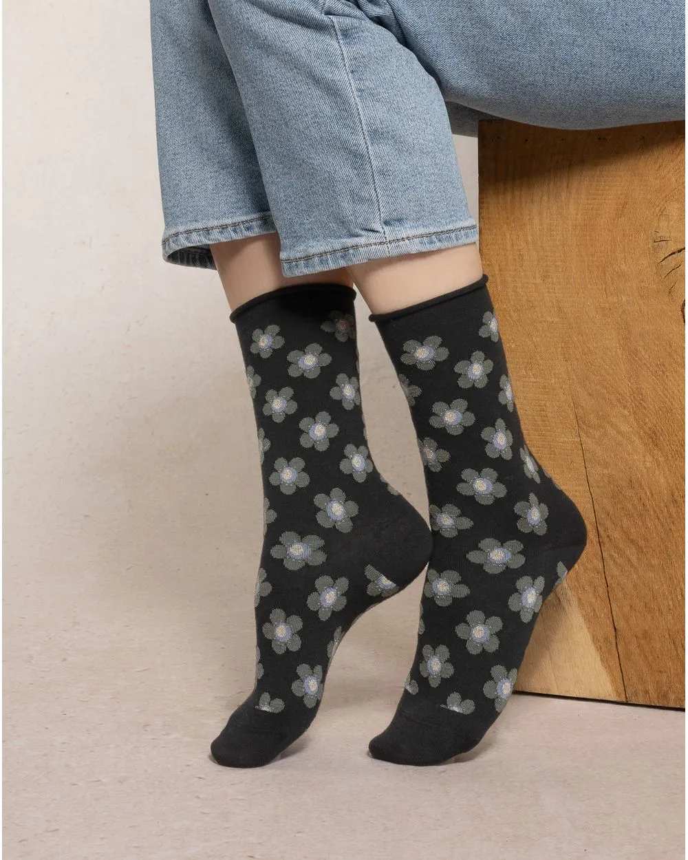 Fine Flower Socks