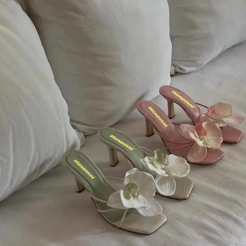 Floral Detail Slide Sandals