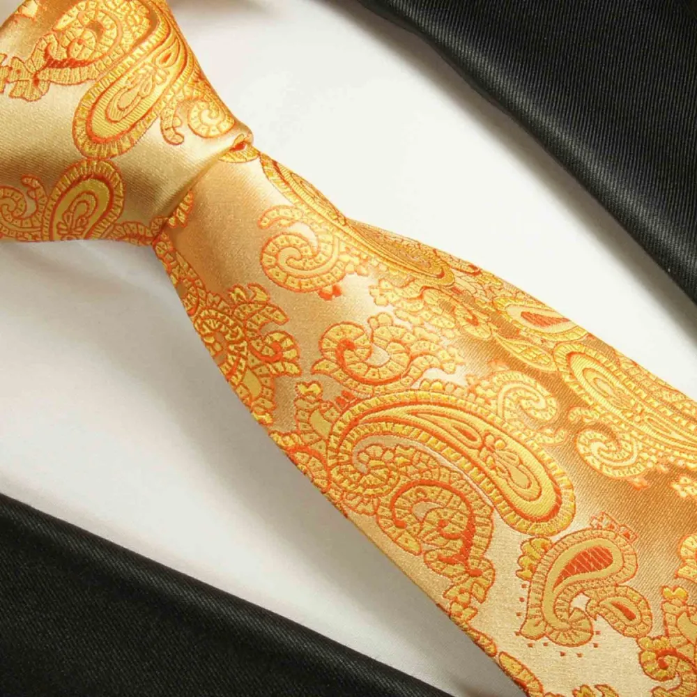 Polished Silk Classic Men's Necktie With Pocket Square and Cufflinks