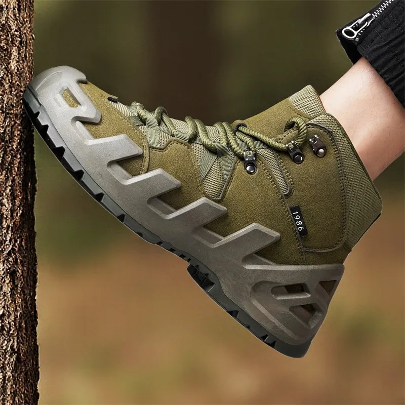 Men's Cushioned Hiking Shoes