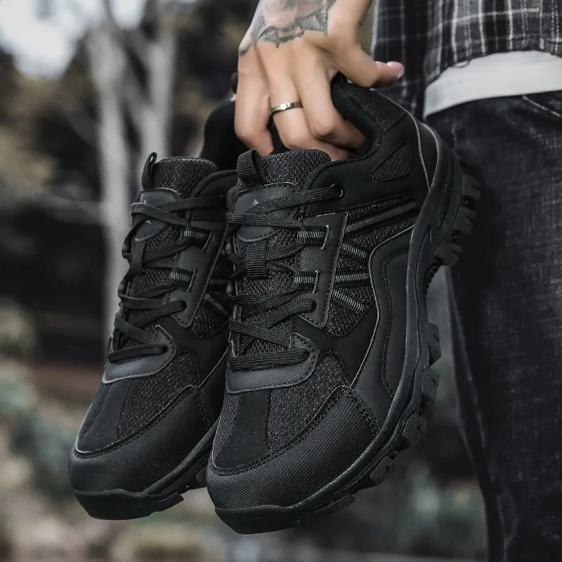 Men's Lightweight Wide Toe Trail Shoes