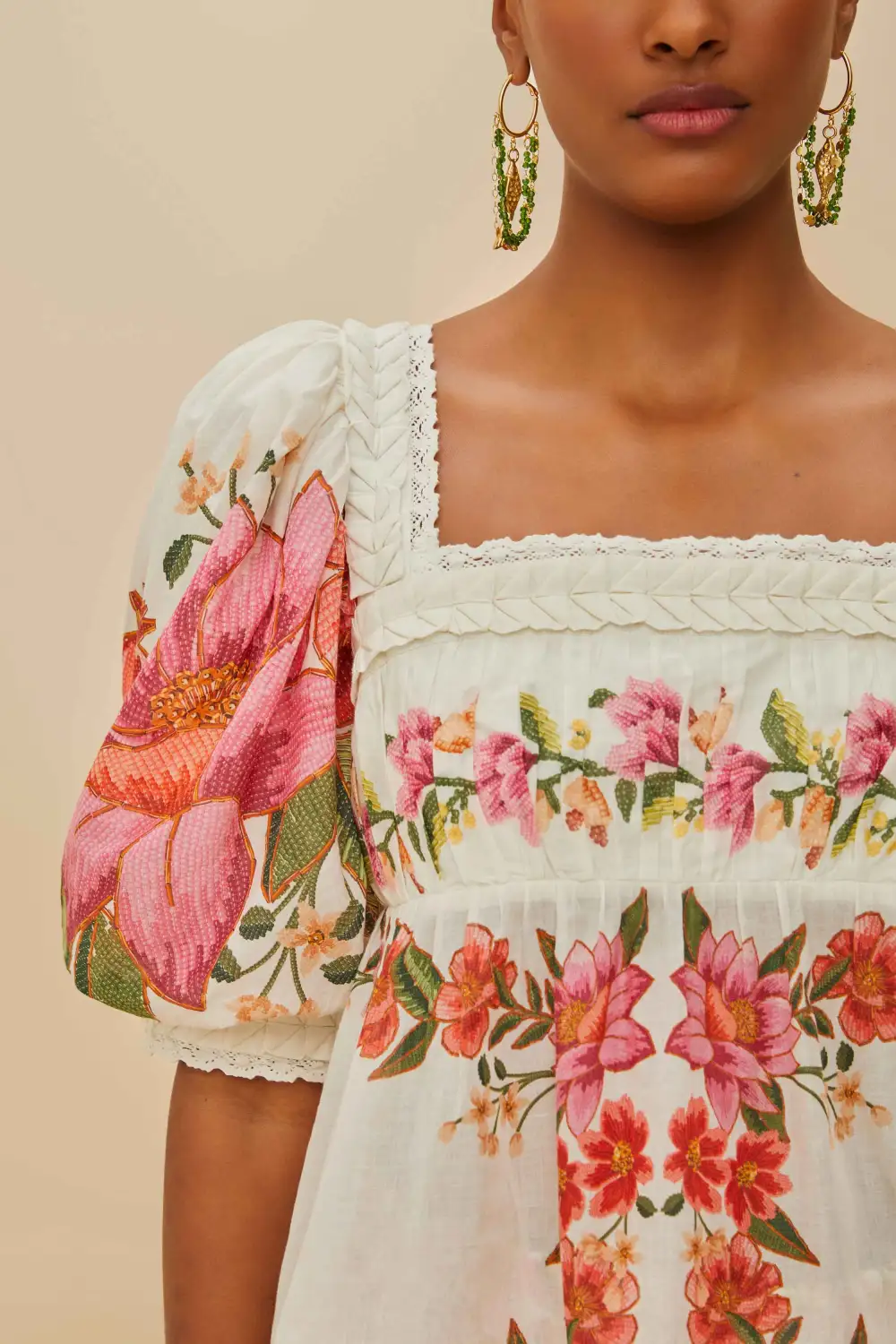 Linen Lace-Trim Floral Short-Sleeve Blouse