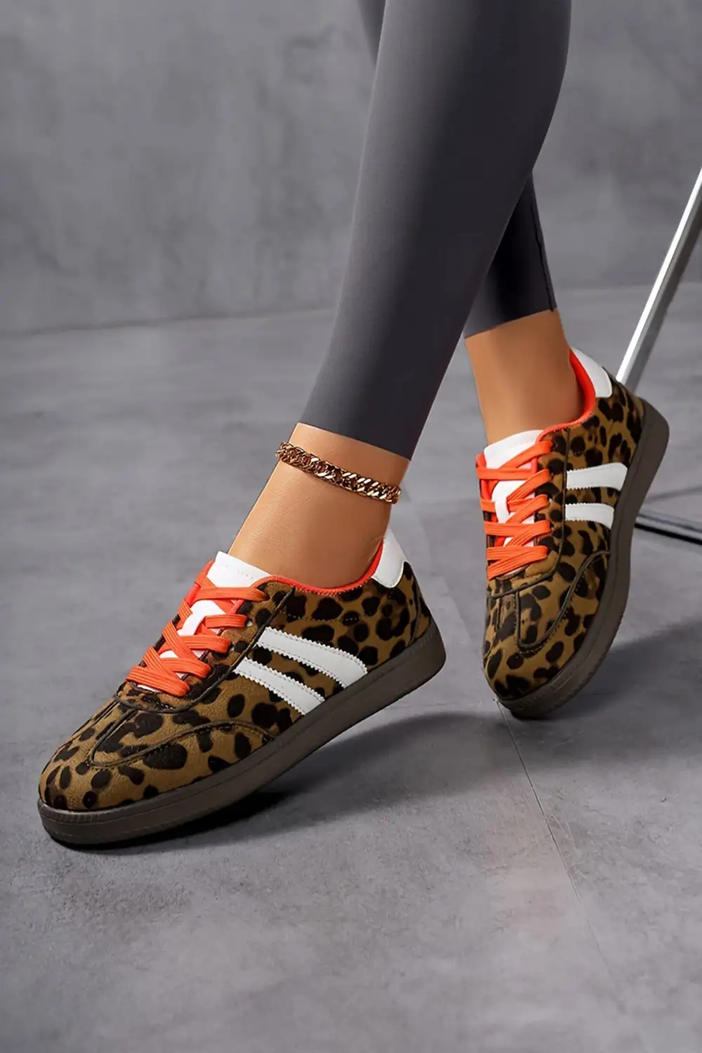 Contemporary Leopard Faux Suede Colorblock Lace-Up Casual Sneakers