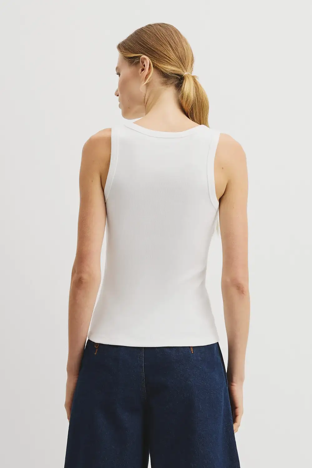 Women's Scoop Neck Ribbed Tank Top