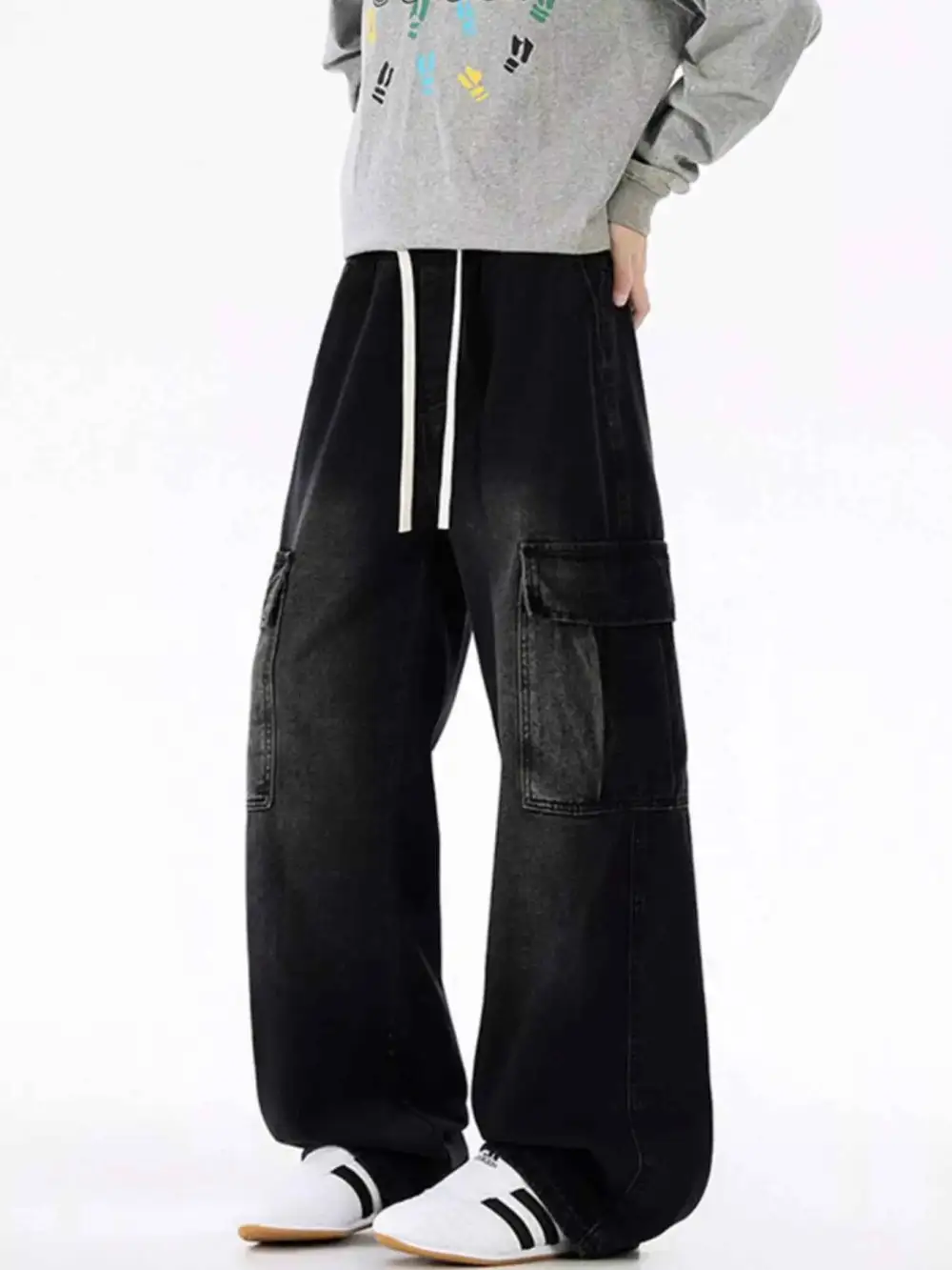 Wide-Leg Cargo Jeans