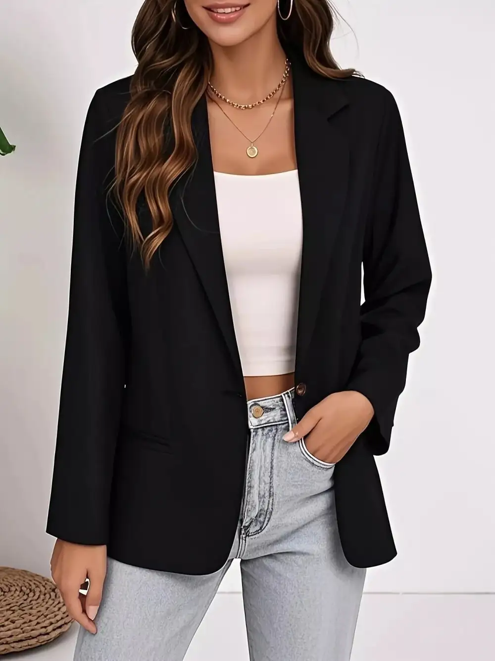 Pocketed Lapel Collar Single Button Blazer
