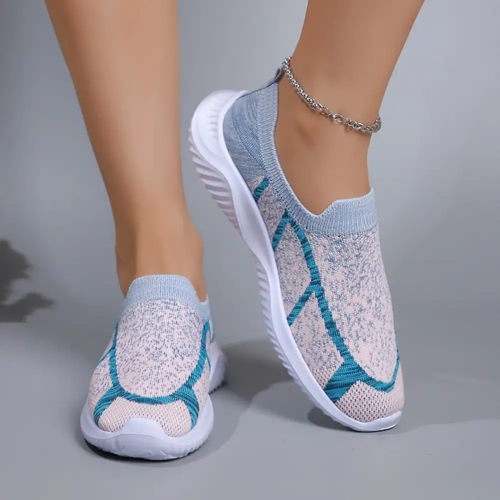 Everyday Round Toe Mesh Sneakers