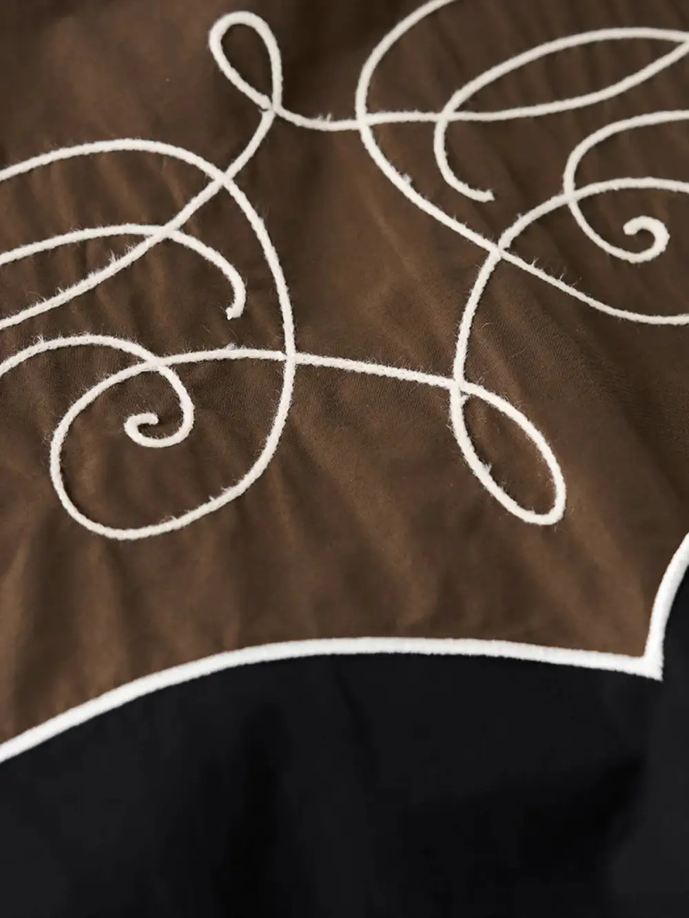 Chain Embroidery Half-Zip Pullover Sweatshirt