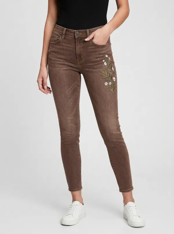 Women's Ridge Floral White Flower Embroidered Graphic Slim Jeans