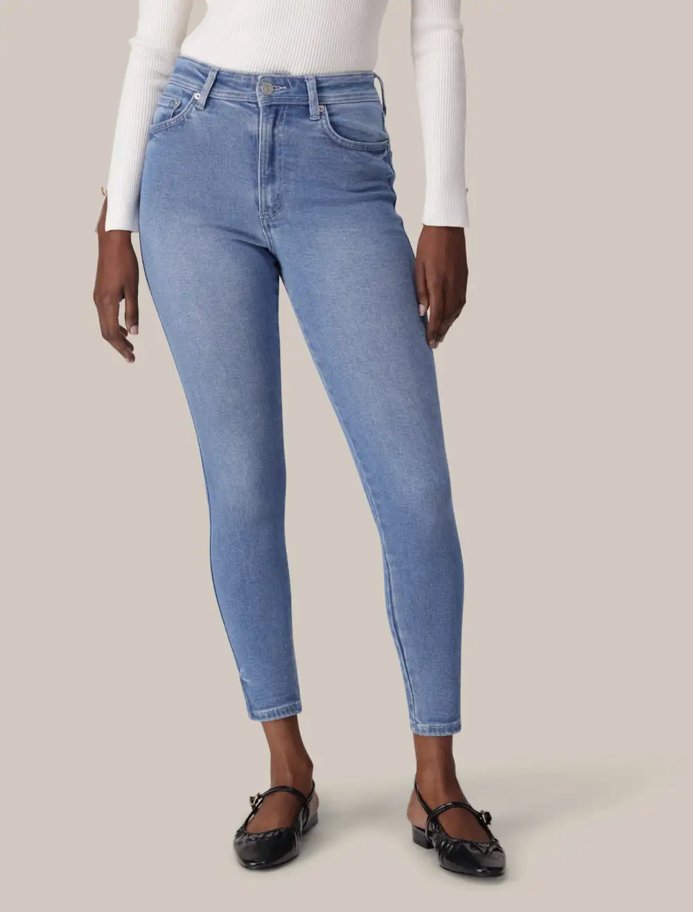 Light Wash Mid-Rise Straight Leg Jeans