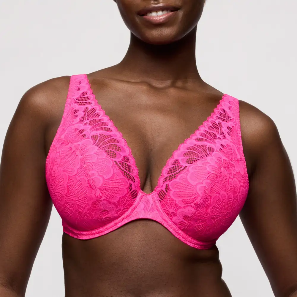 Women's Push-Up Plunge Underwire Padded Chimney Back Adjustable Straps Scalloped Lace Bra