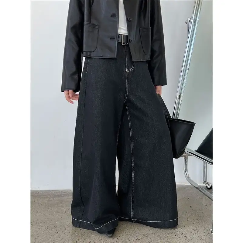 Women's Straight Leg Loose Fit Washed Jeans