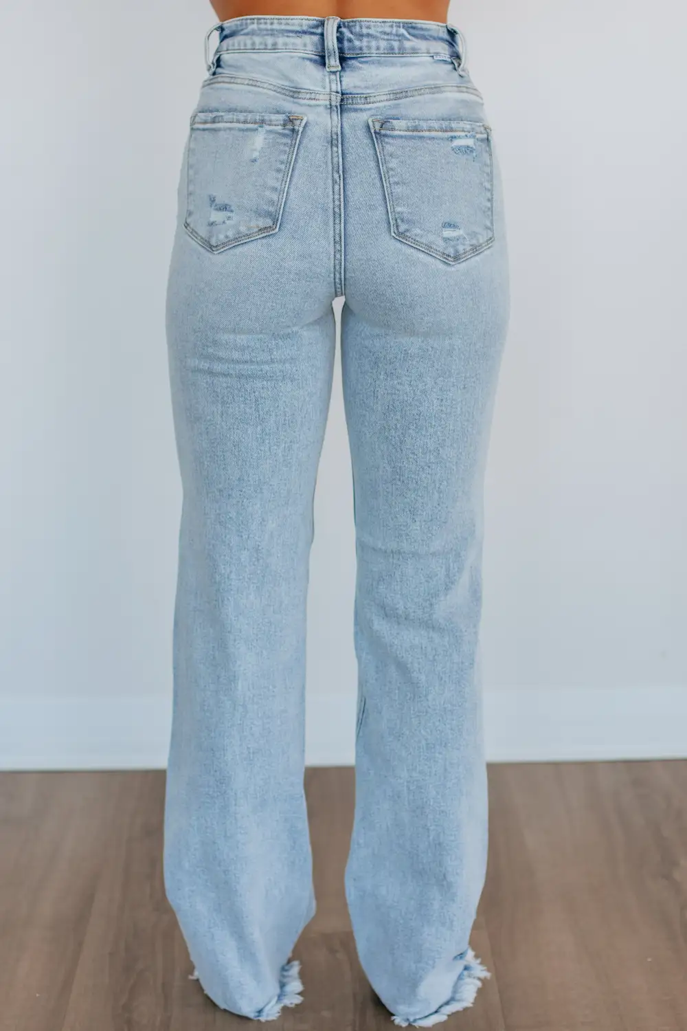 Women's High Rise Fading Whiskering Cotton Blend Jeans