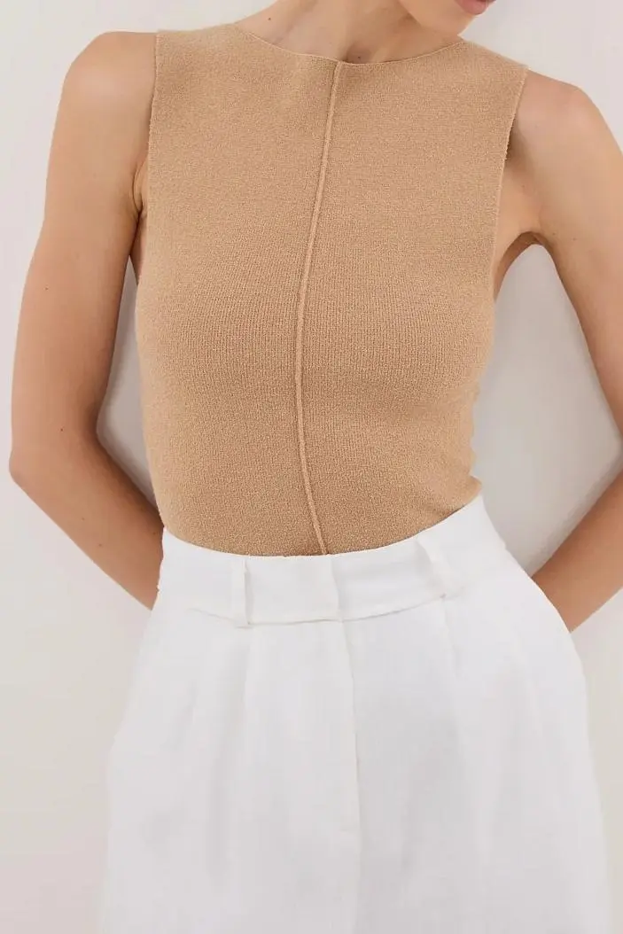 BOAT NECK TOP