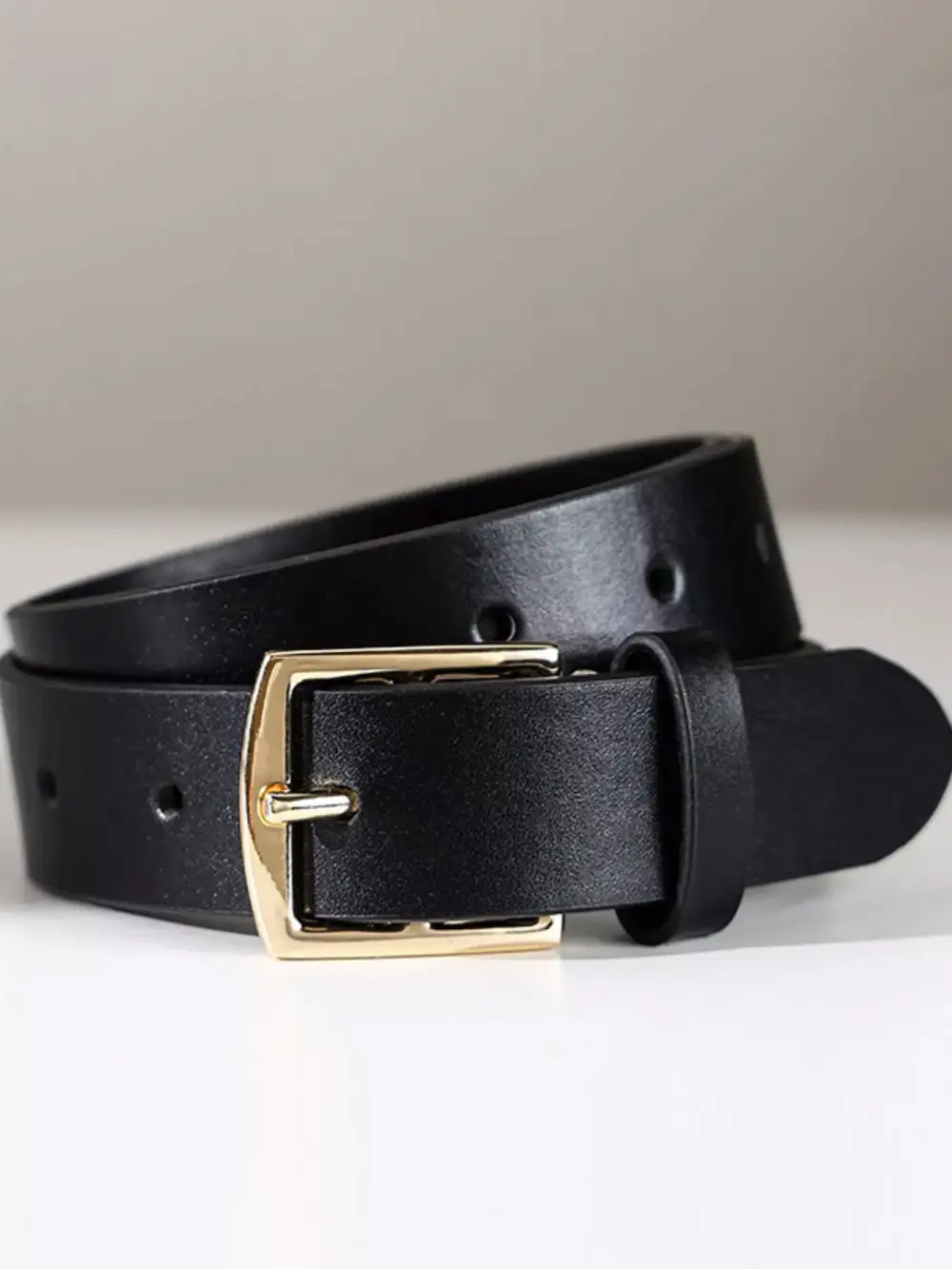 Urban Leather Belt with Golden Buckle