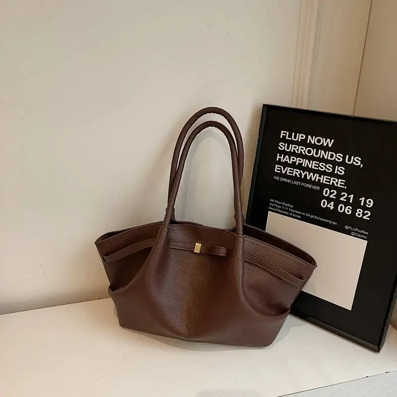 Elegant Carry: Genuine Leather Large-Capacity Tote Bag