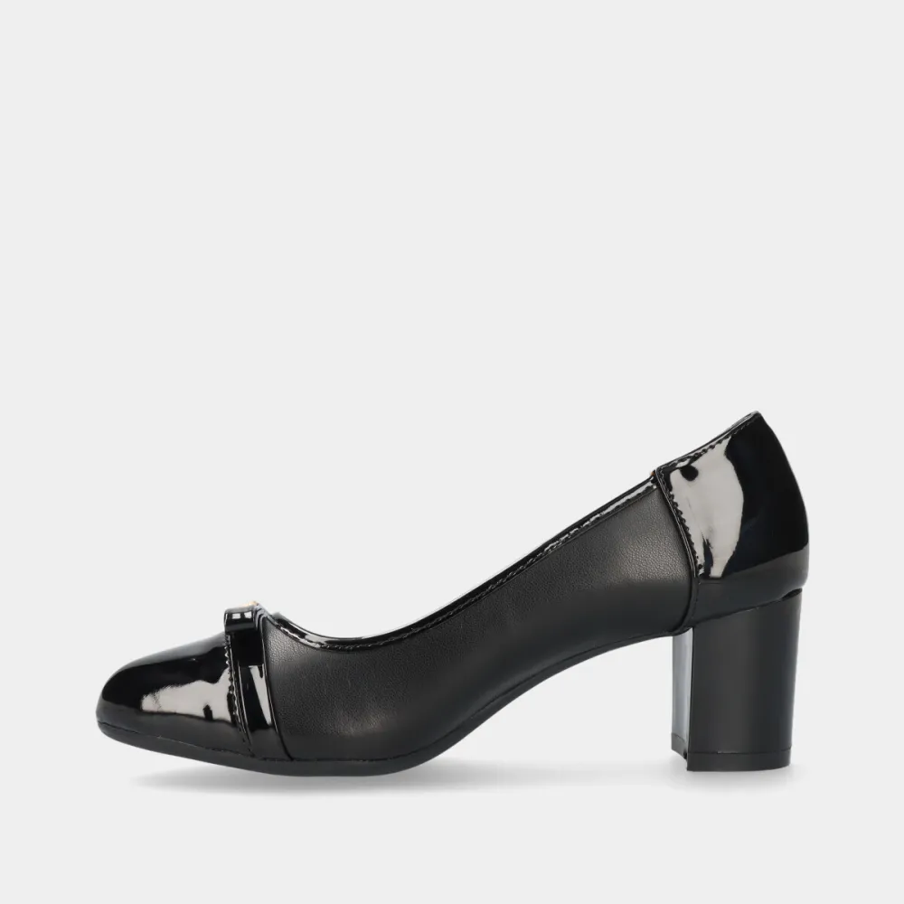 Textured Refined Classic Comfort Pumps