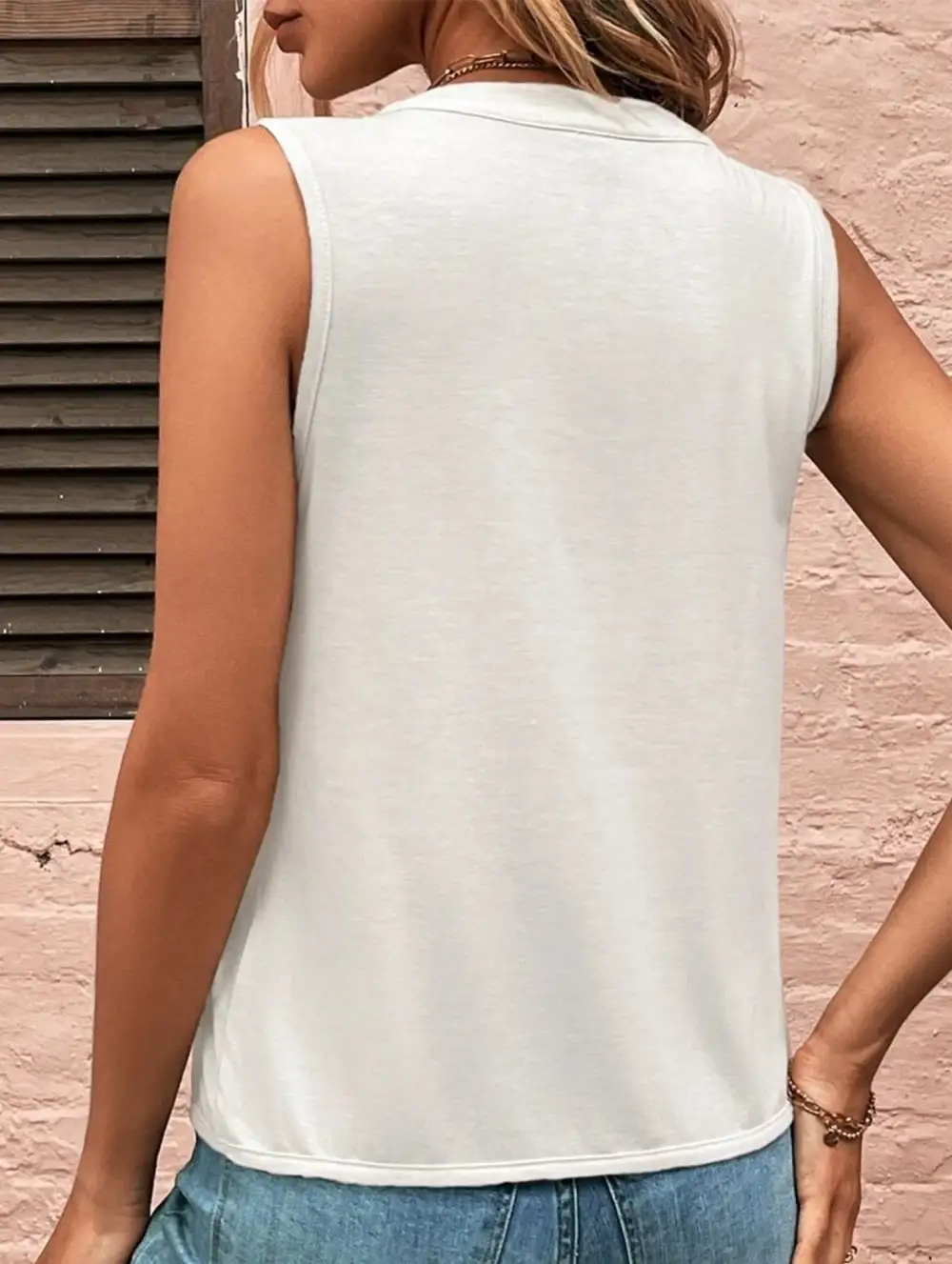 Slim Fit Pleats Sleeveless V Neck Top