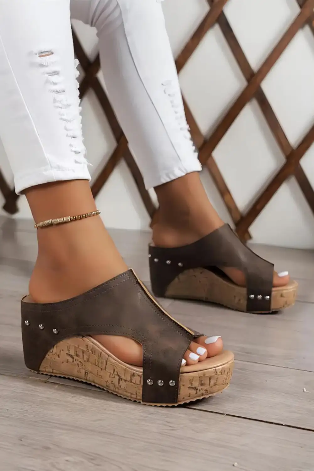 Hollow Out Studded Pu Leather Wedge Slide Slippers Casual