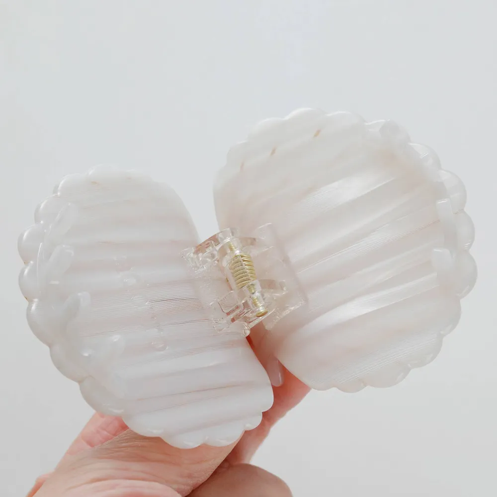 Pearl Shell Claw Clip