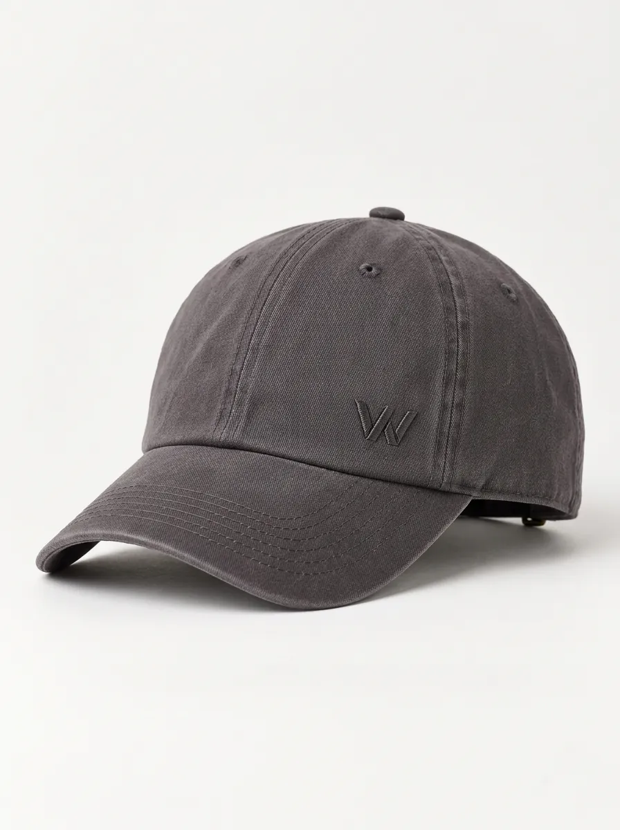Abstract Embroidery Artwork Baseball Hat with Embroidered Finish
