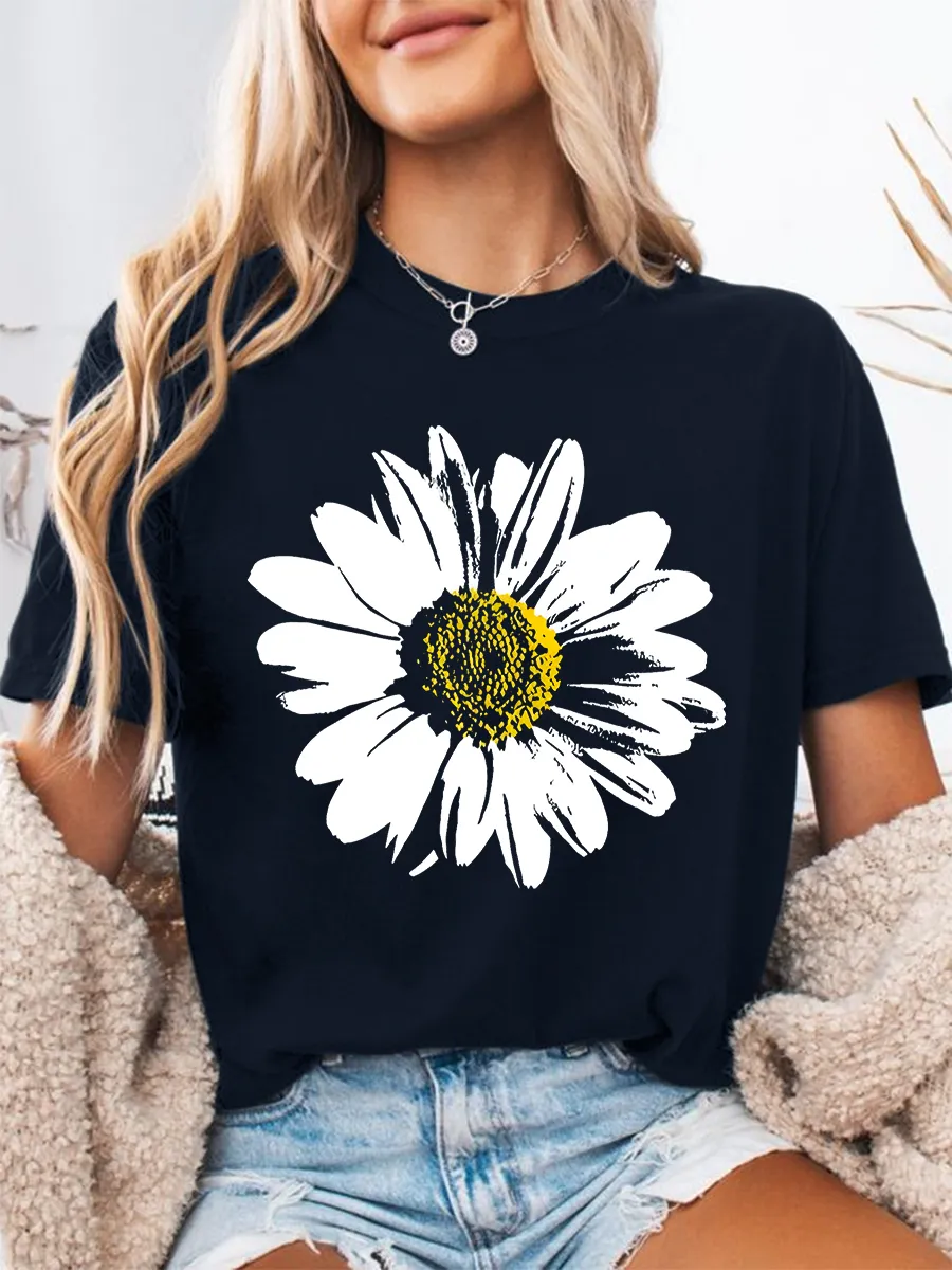 Daisy Graphic Tee