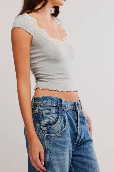 Pale Yellow Lace Trim V-Neck Knit Top