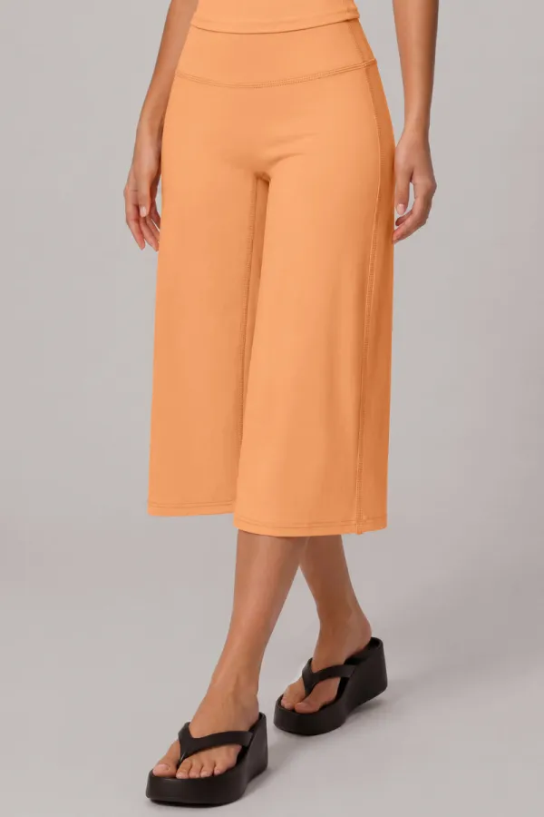 Wide-Leg Capri Trousers