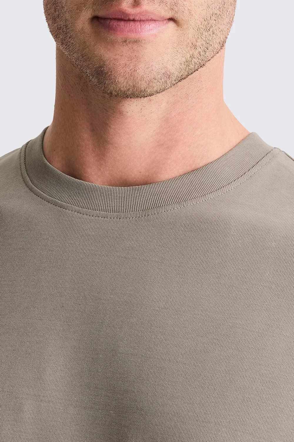 Heavy-Weight Basic T-Shirt In White