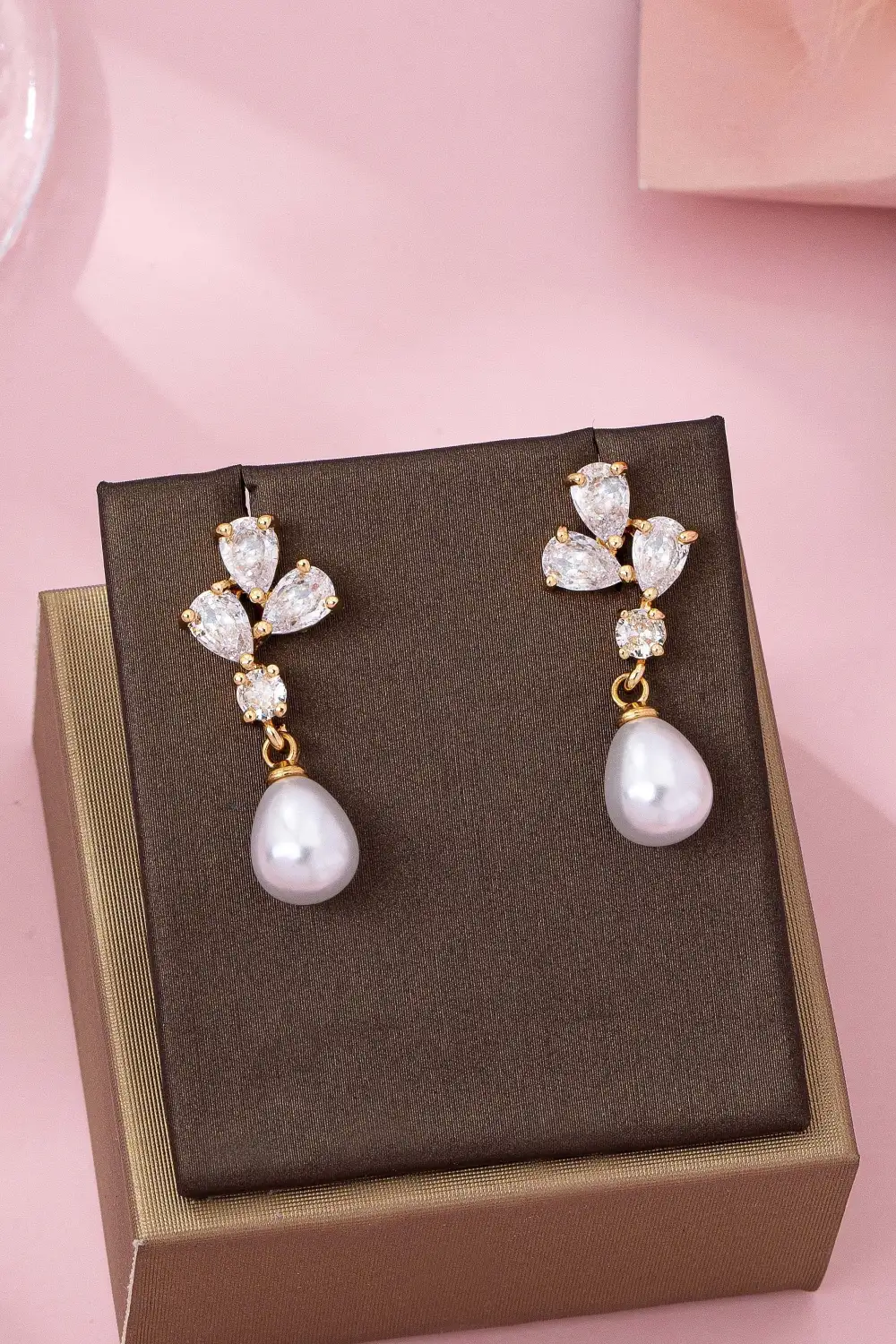 Cz Crystal Cluster Teardrop Pearl