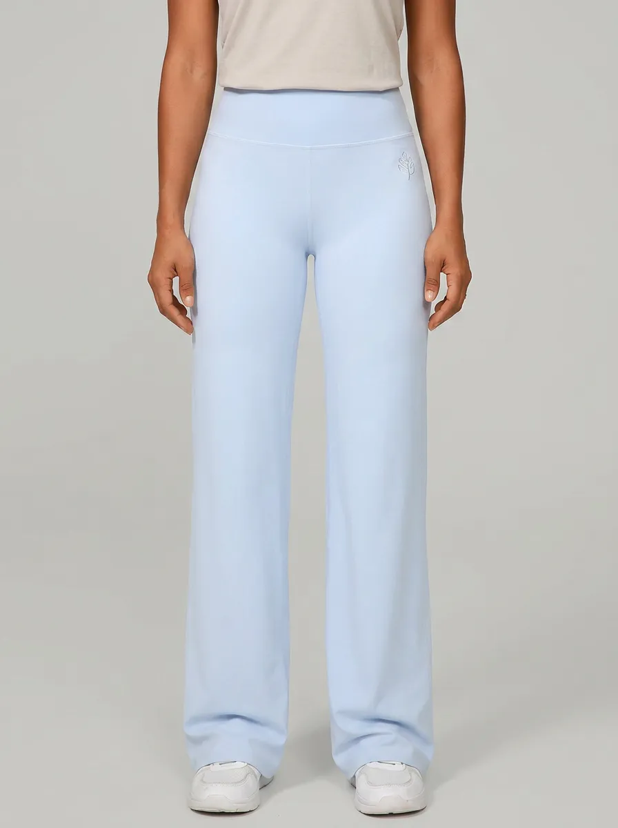 Women's Classic Everyday Leaf Logo Embroidered Mid Rise Straight Leg Pants