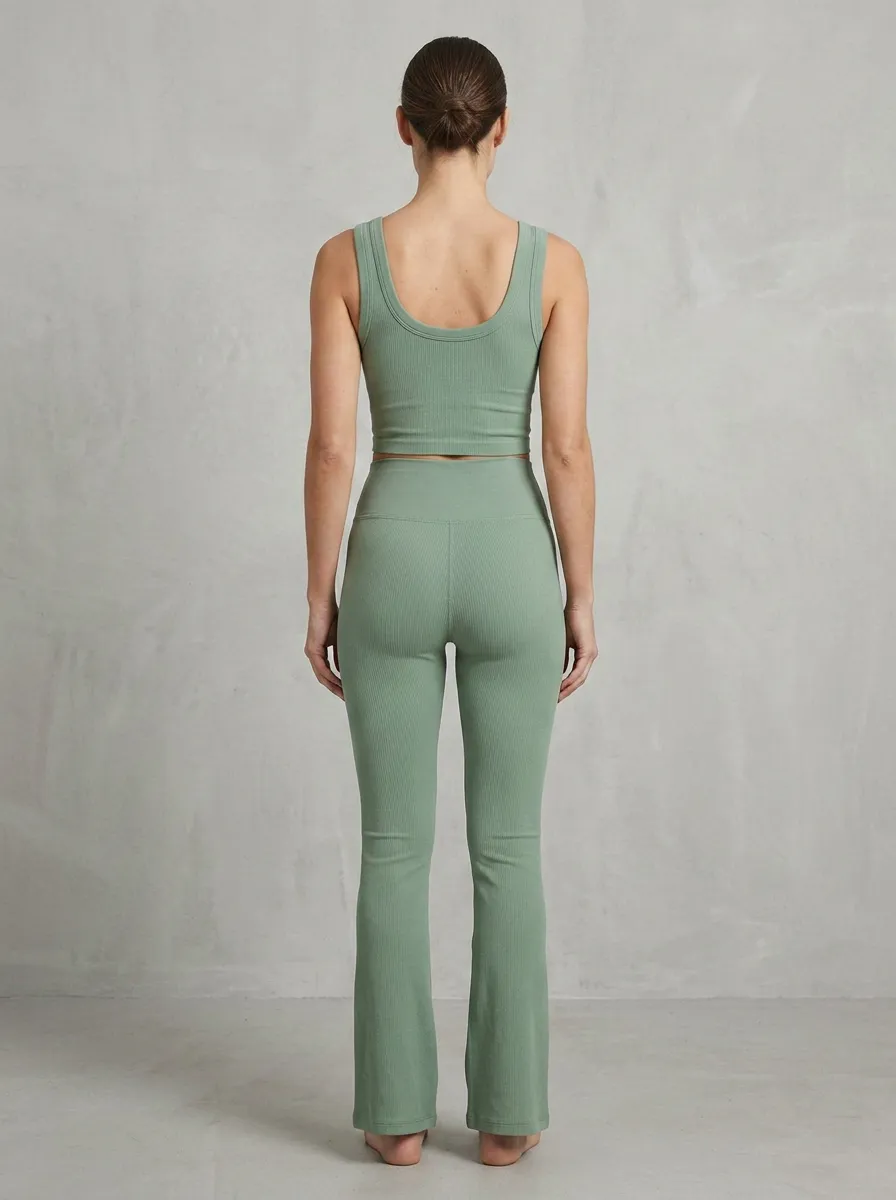 Workout Workout-Look Women's Tank Top Flare Pants Active Set